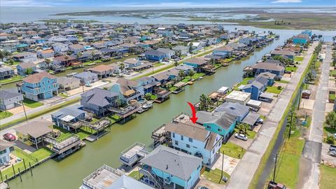 Photo of 28 Dolphin Street, Bayou Vista, TX 77563 (MLS # 28378453)