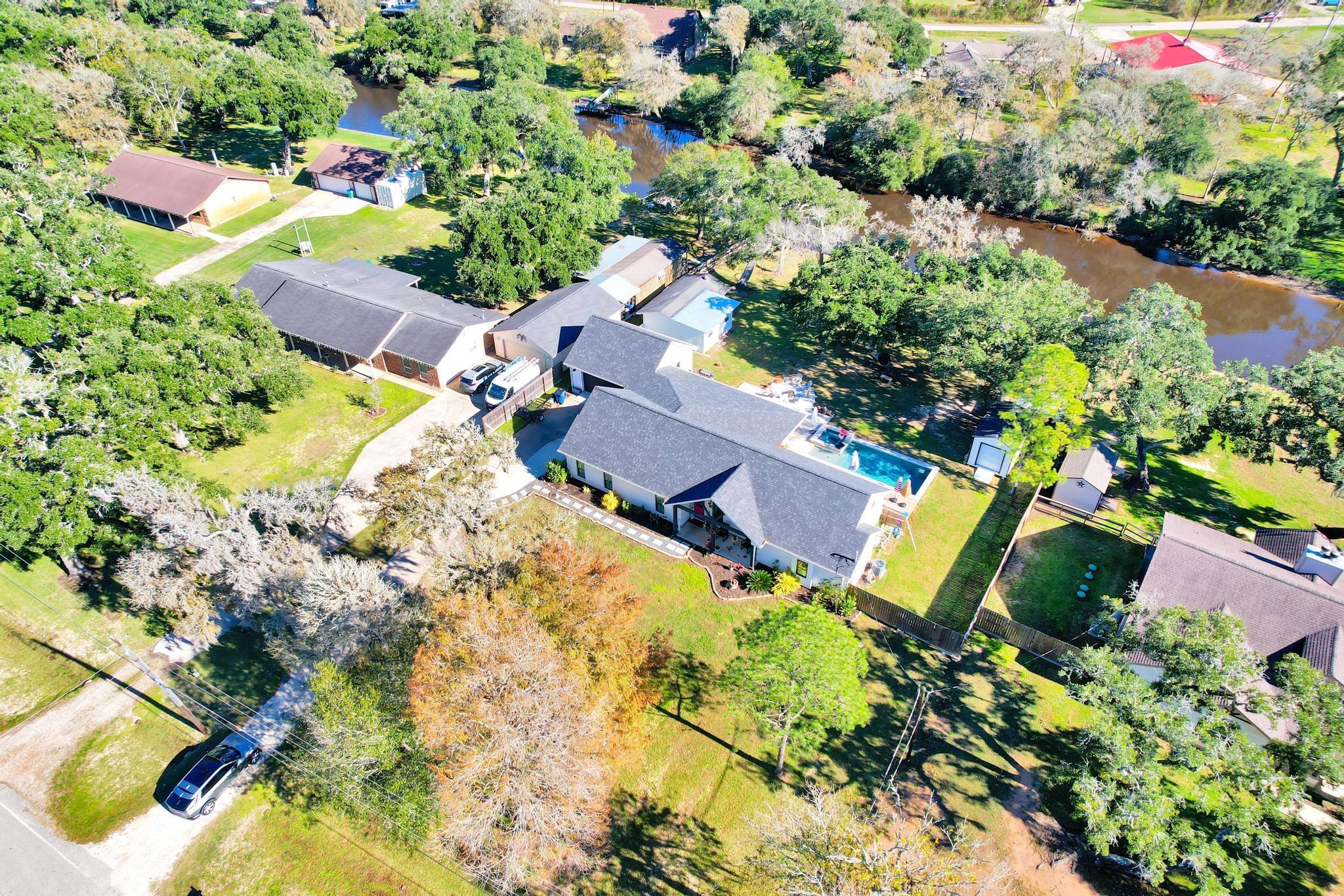 295 County Road 687