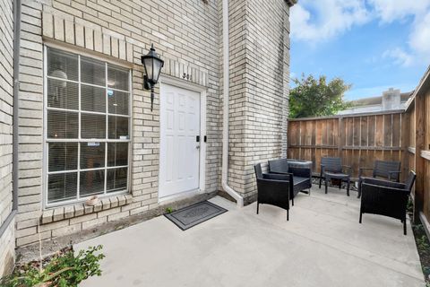 Photo of 3800 Tanglewilde Street #301, Houston, TX 77063 (MLS # 83580215)