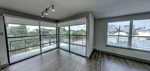 Photo of 2910 Milam Street #1330, Houston, TX 77006 (MLS # 40573773)