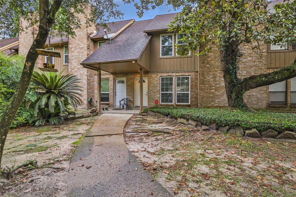 Photo of 1011 Hamblen Road #205, Kingwood, TX 77339 (MLS # 24030137)