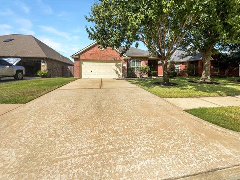 Photo of 18810 Appletree Ridge Road, Houston, TX 77084 (MLS # 69985210) Photo of 18810 Appletree Ridge Road, Houston, TX 77084 (MLS # 69985210)