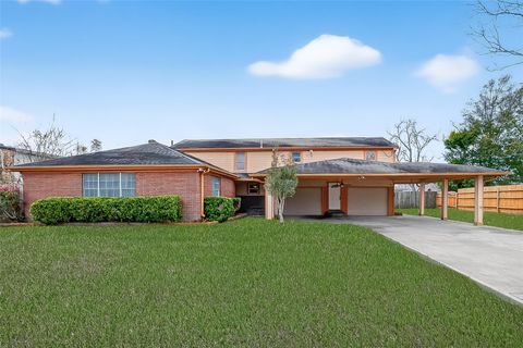 Homes For Sale - 807 Ruth Street #805 807<br/> Baytown, TX 77520