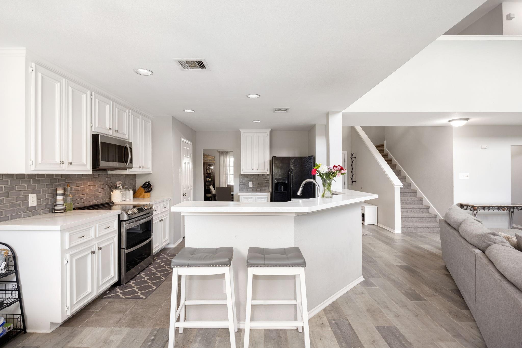3915 Eastland Lake Drive