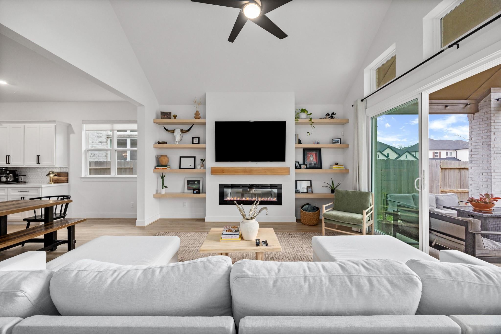 1407 Emma Lake Drive