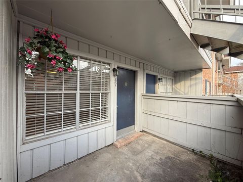 Photo of 2250 Bering Drive #47, Houston, TX 77057 (MLS # 89277422)