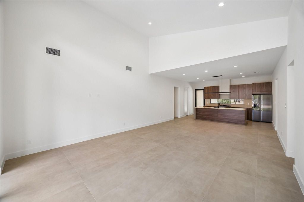 Photo of 10943 Mockingbird Place Pl, Conroe, TX 77385 (MLS # 58685266)