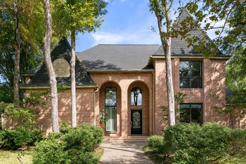 Photo of 11818 Castle Ridge Drive, Houston, TX 77077 (MLS # 12423905)