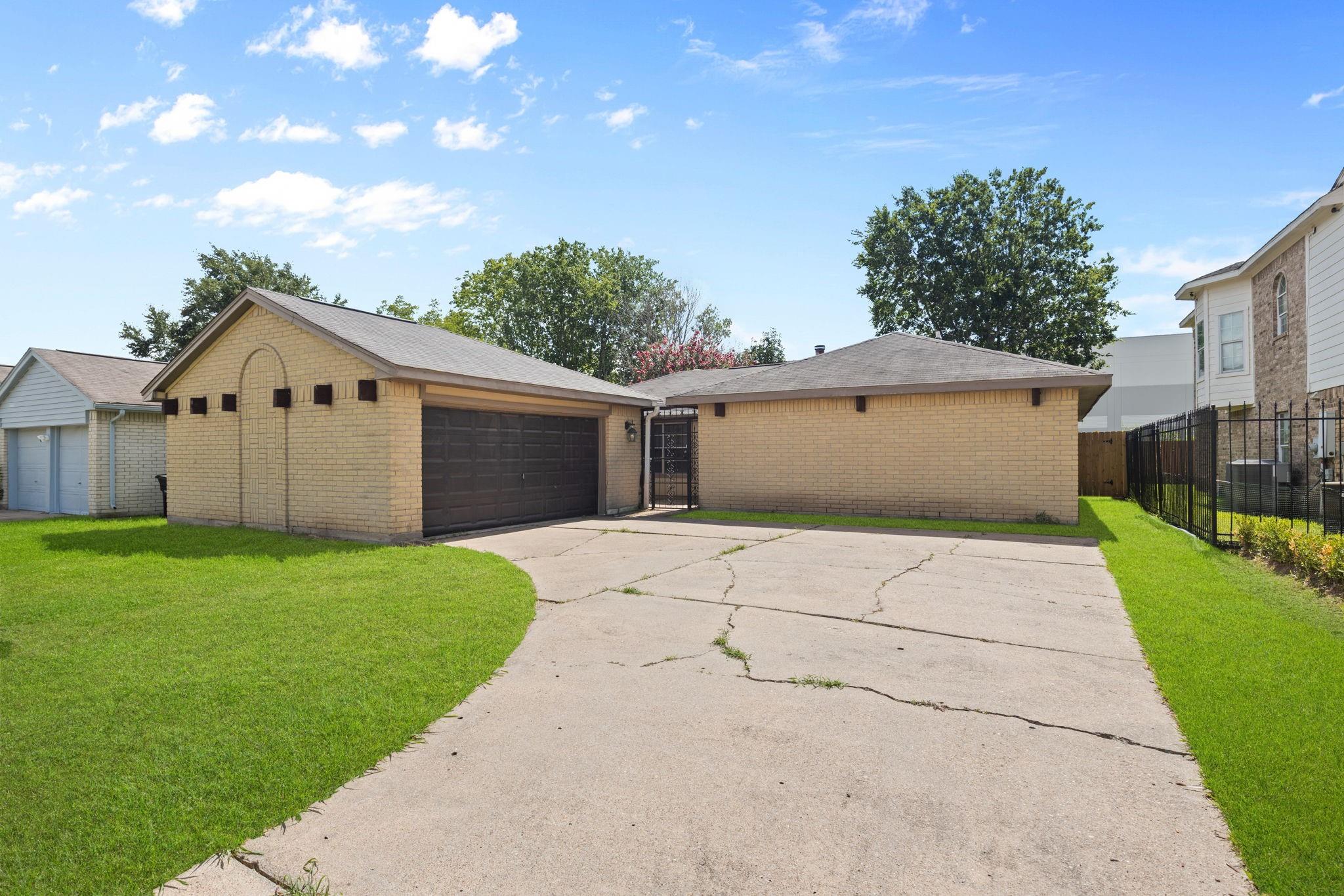 16723 Lone Quail Court