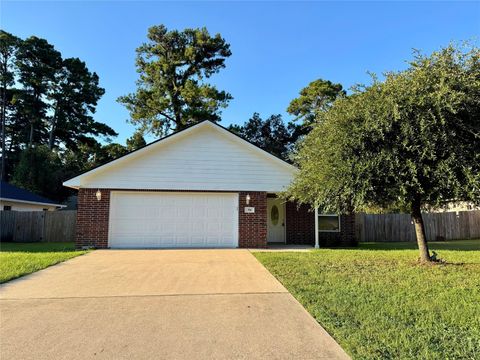 Photo of 314 Green Leaf Street, Huntsville, TX 77340 (MLS # 3503853)