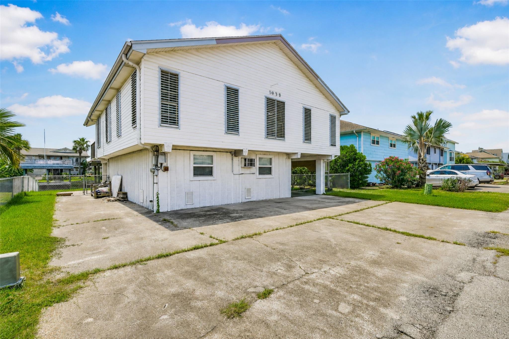 1073 Redfish Street