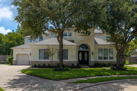 Photo of 10935 Ashland Bridge Lane, Sugar Land, TX 77498 (MLS # 4596916)
