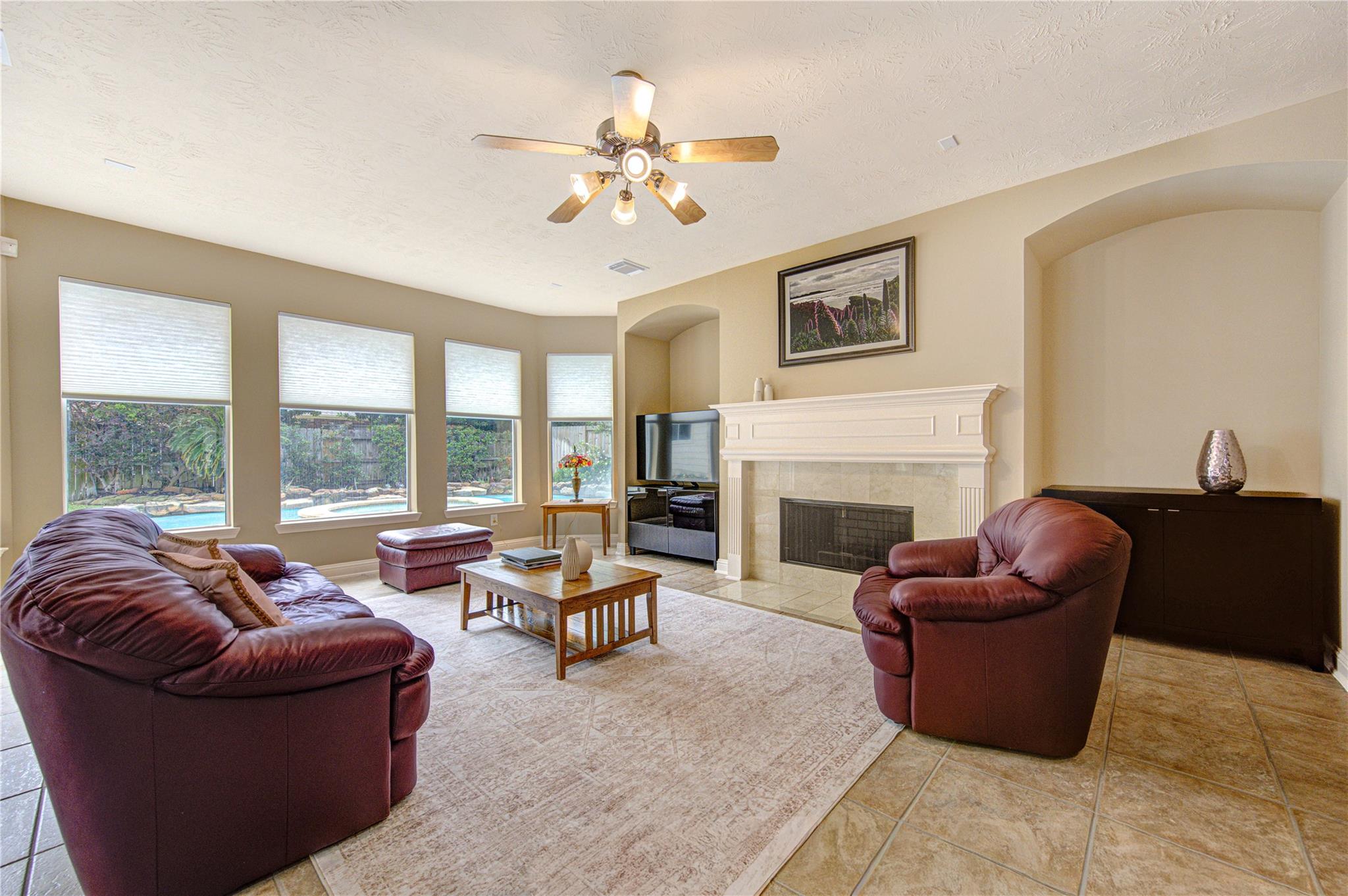 18 Arbor Bend Drive