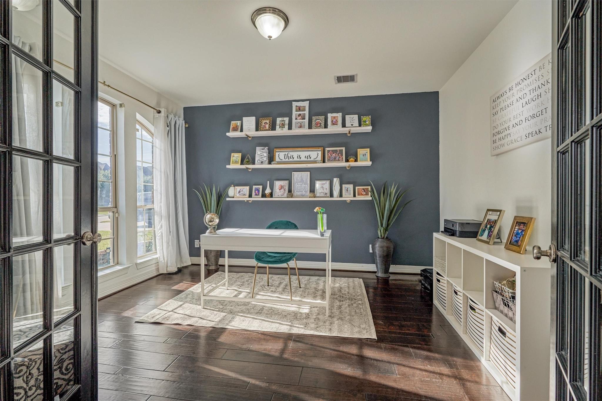 20210 Mariposa Blue Lane