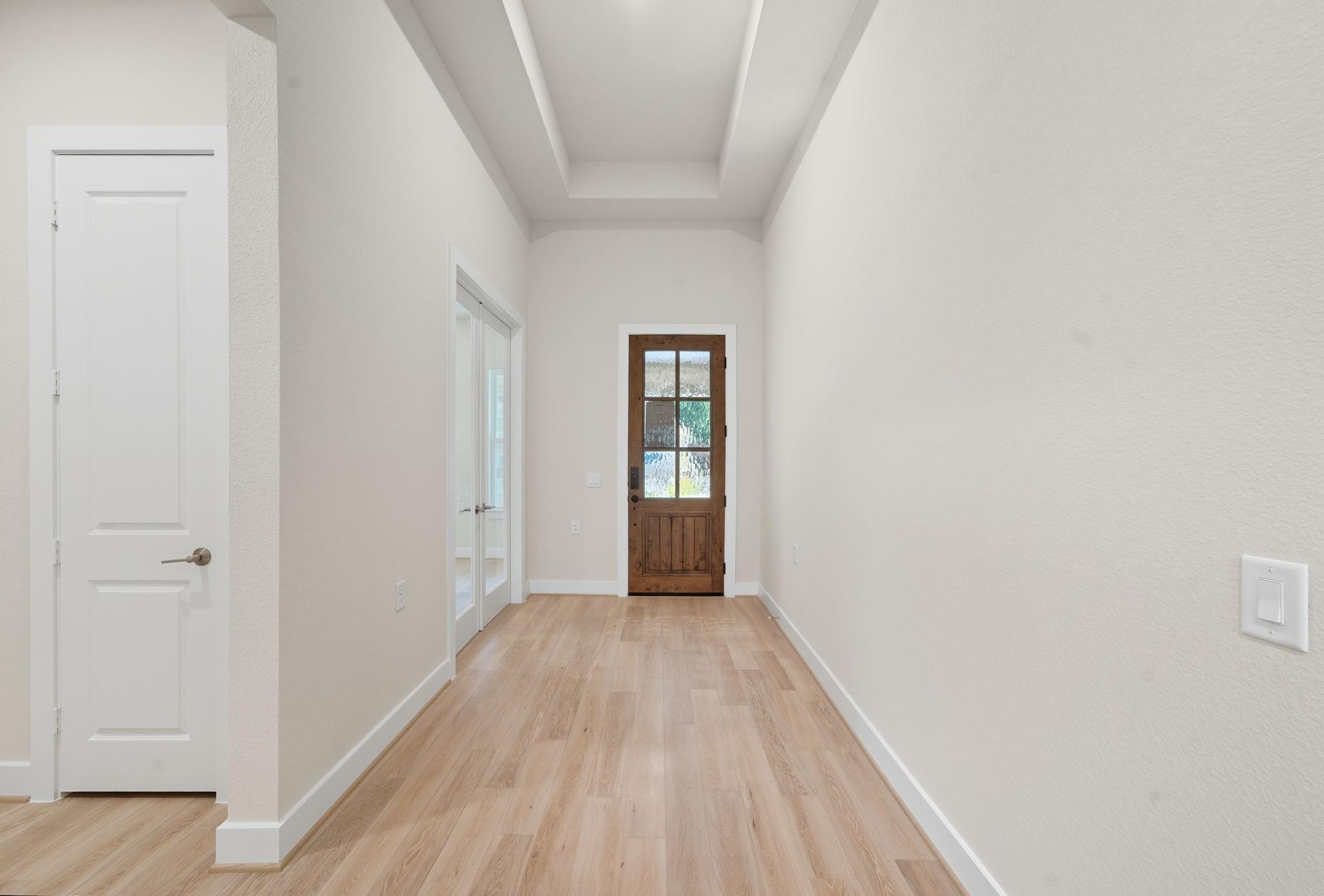 10029 Larkin Cove