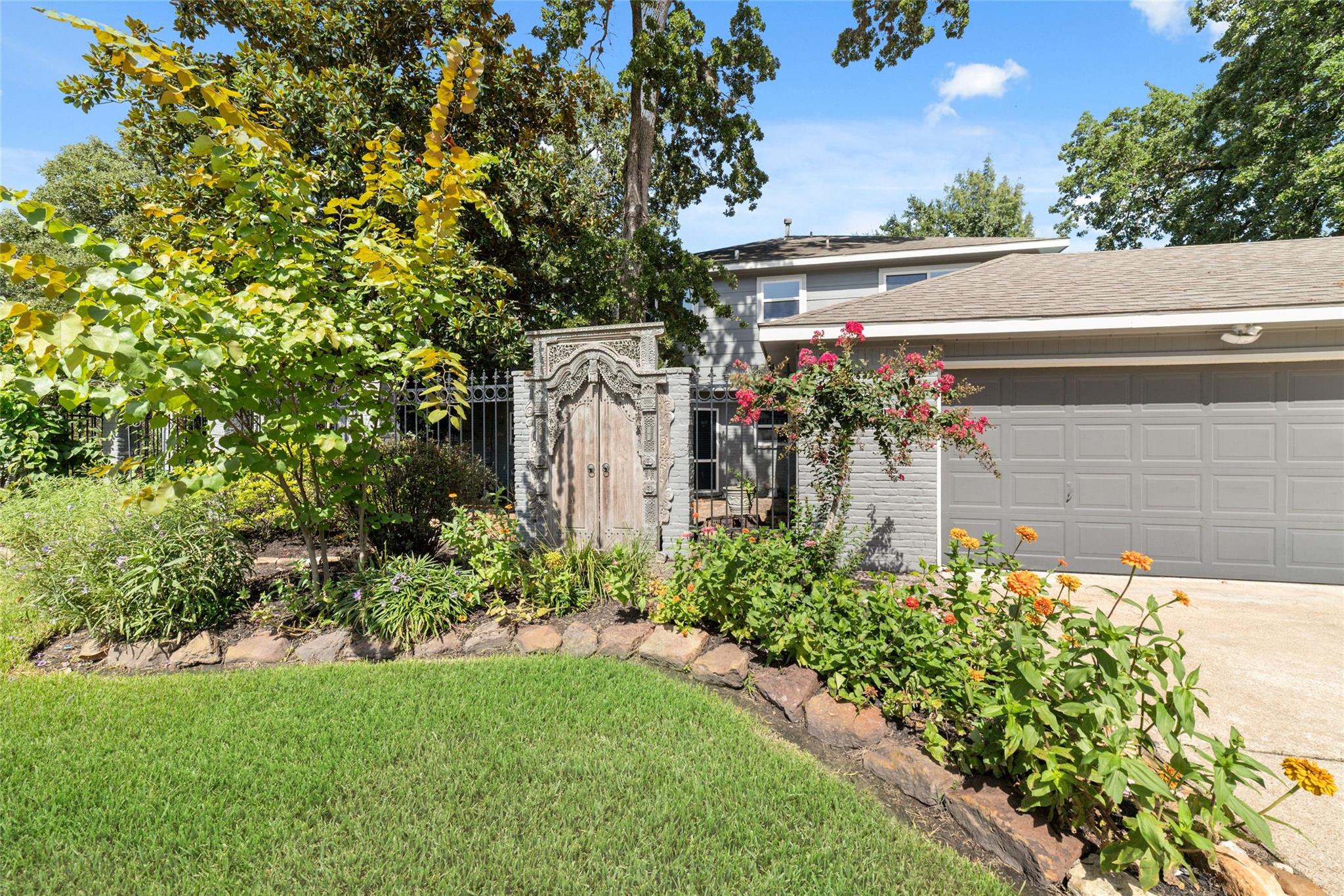 10823 Dunbrook Drive