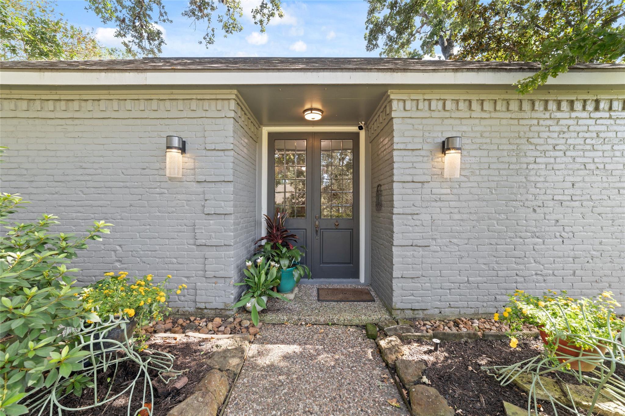 10823 Dunbrook Drive