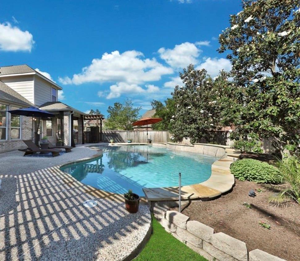6 Loxanhachee Place