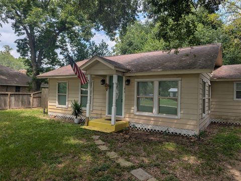 1910 Reese Street Liberty TX 77575