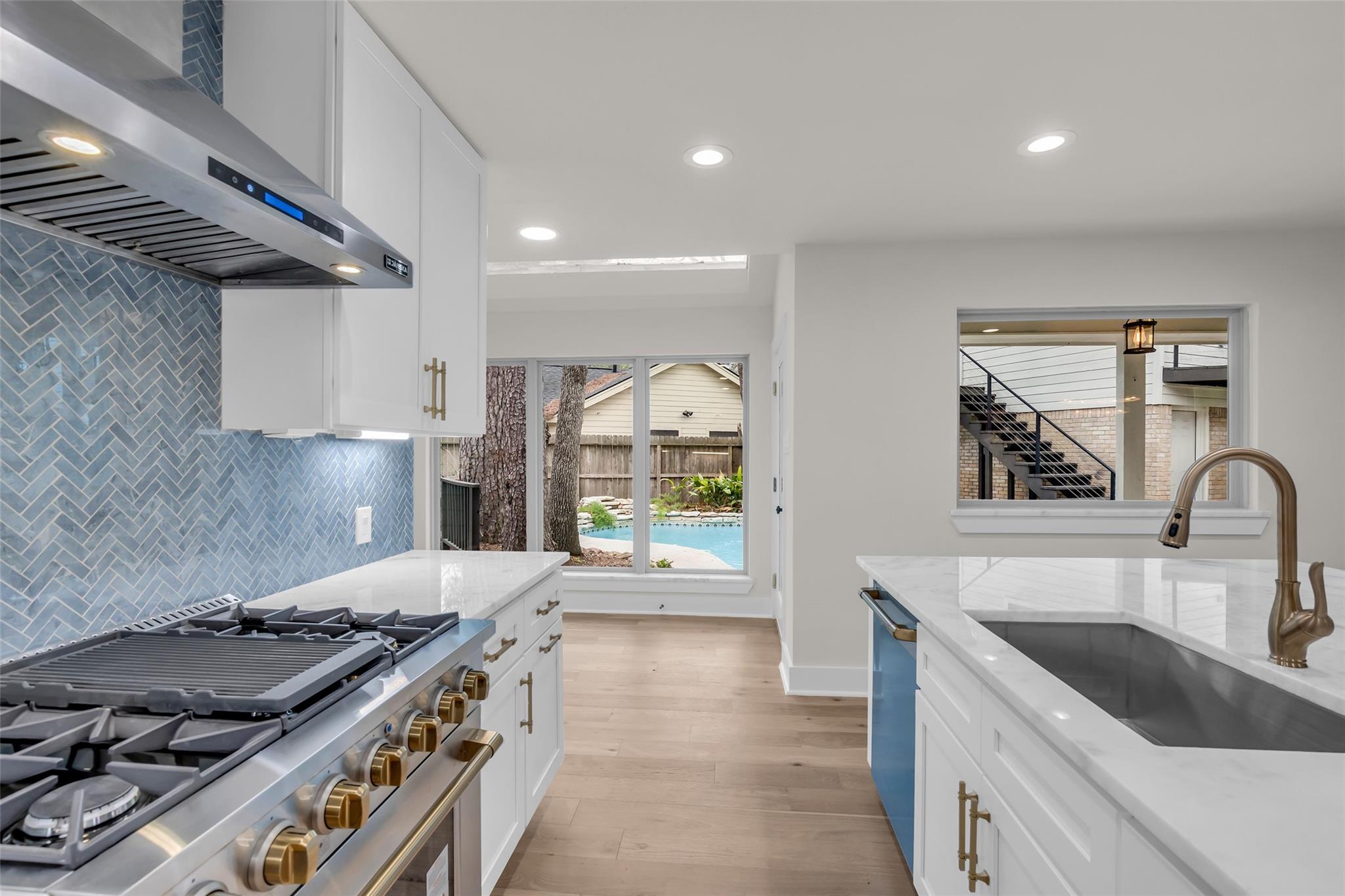 4 N Autumnwood Way