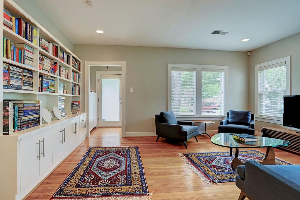 Photo of 6119 Fordham Street, West University, TX 77005 (MLS # 91842897)