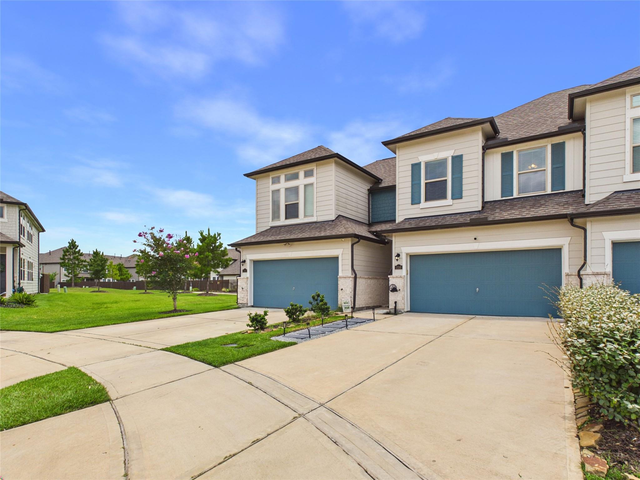 5530 Clarendon Hills Court