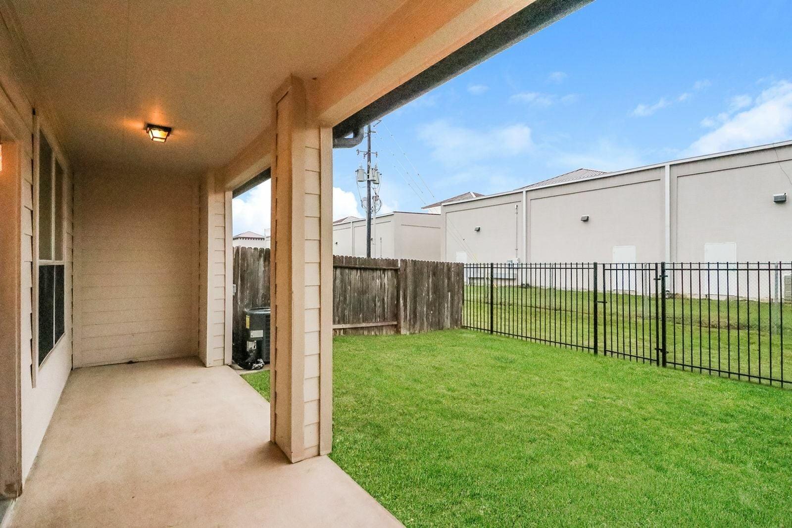 6222 Brenwood Circle
