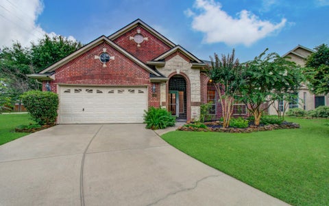 Photo of 14403 Red Tailed Hawk Lane, Houston, TX 77044 (MLS # 94065264)