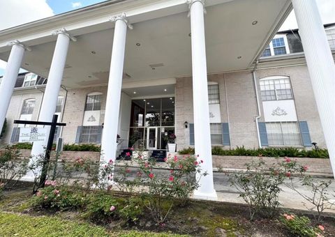 Photo of 2601 Bellefontaine Street #B209, Houston, TX 77025 (MLS # 57055943)