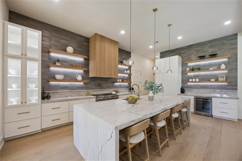 Tiny photo for 539 W 34th Street, Houston, TX 77018 (MLS # 22031090)