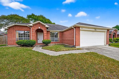 Photo of 8827 Boulder Springs Drive, Houston, TX 77083 (MLS # 26452446)