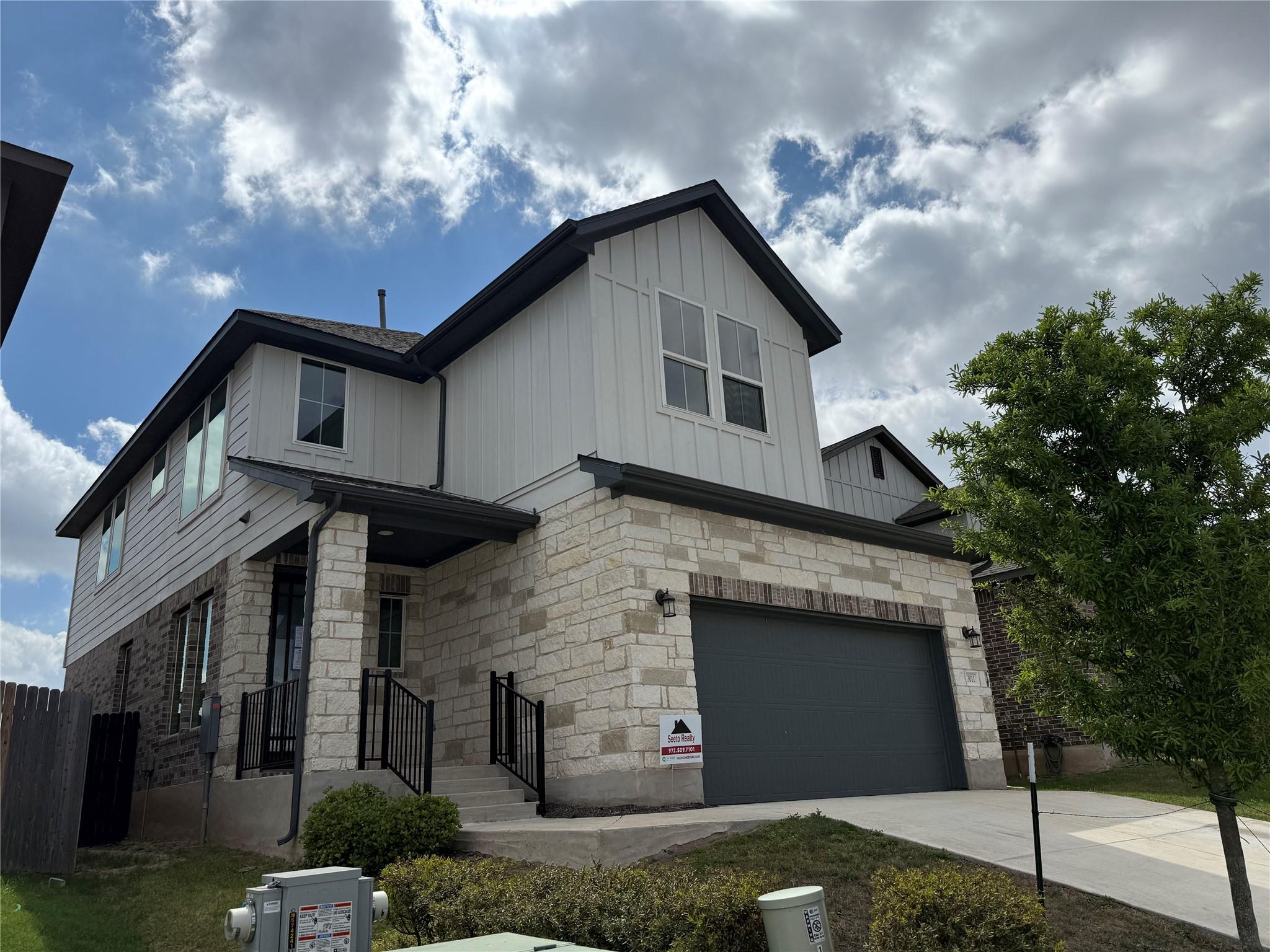 13011 Brave Tenderfoot Trail