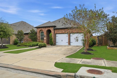 Photo of 6802 Monarch Falls Lane, Katy, TX 77493 (MLS # 72670039)