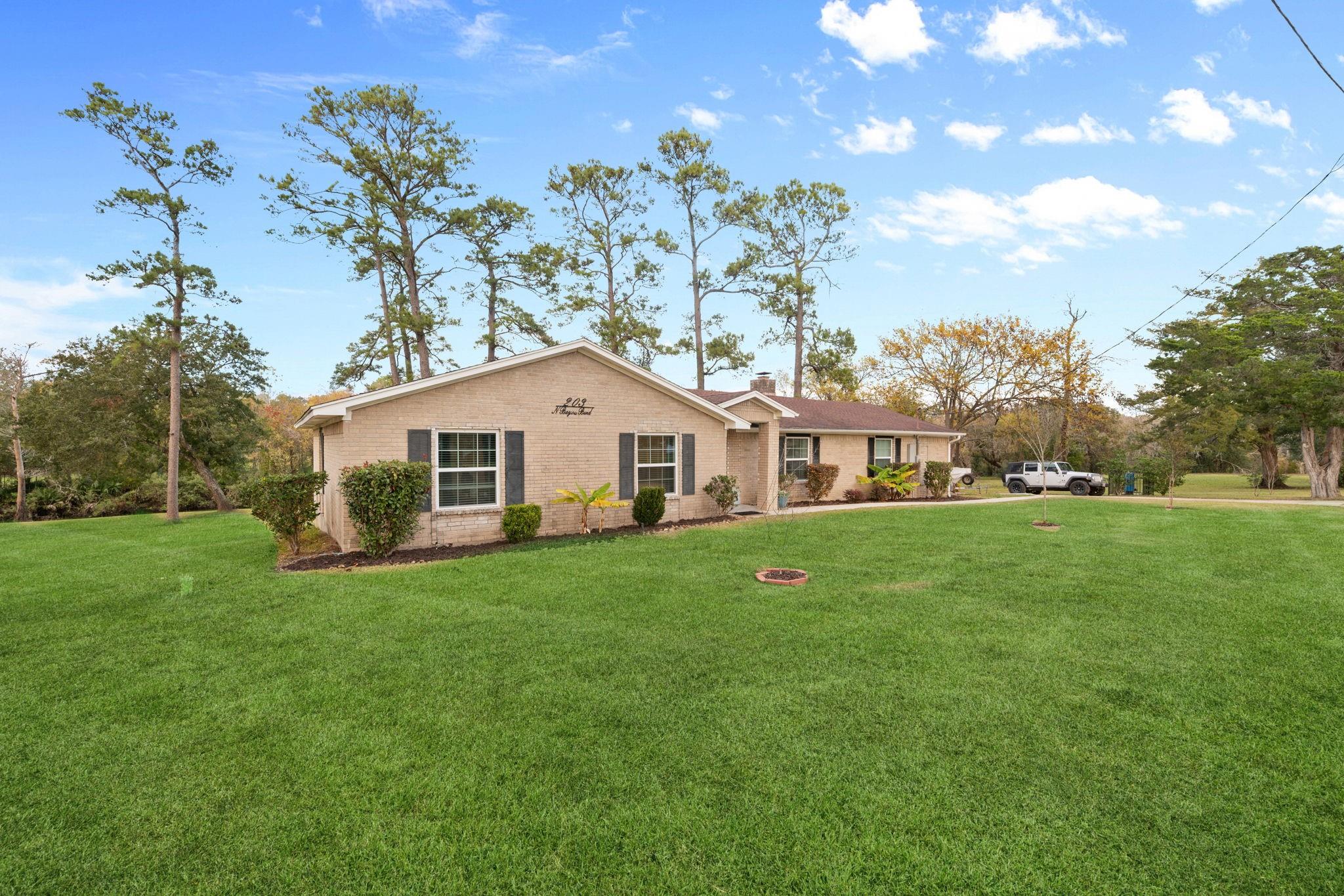 203 N Bayou Bend Drive