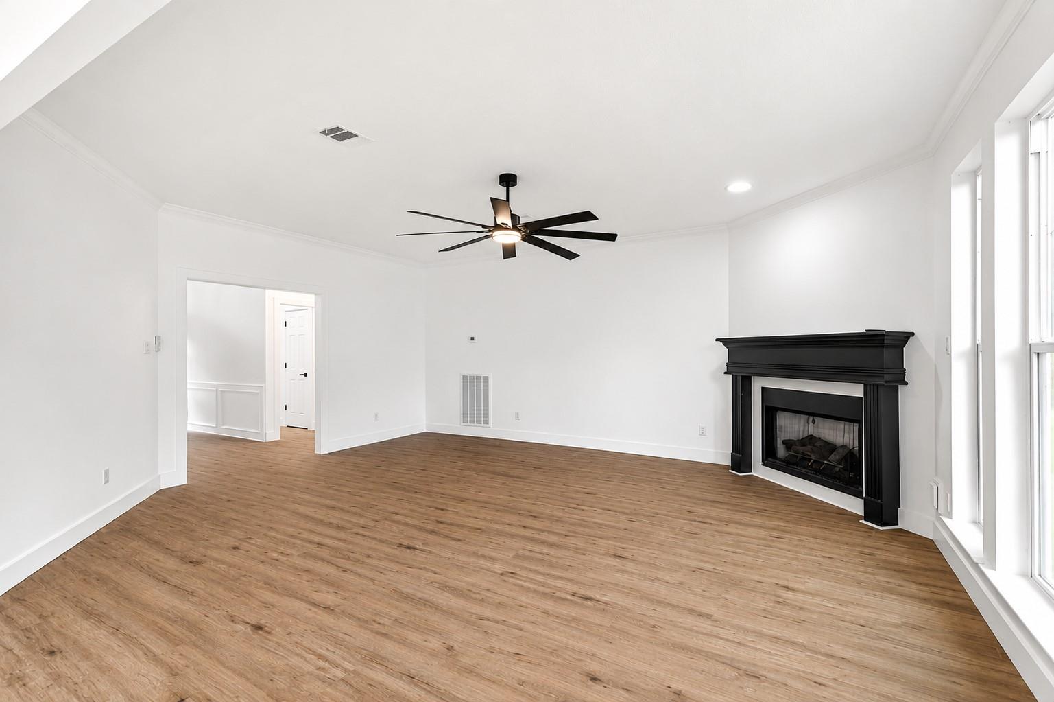 523 Rampart Lane