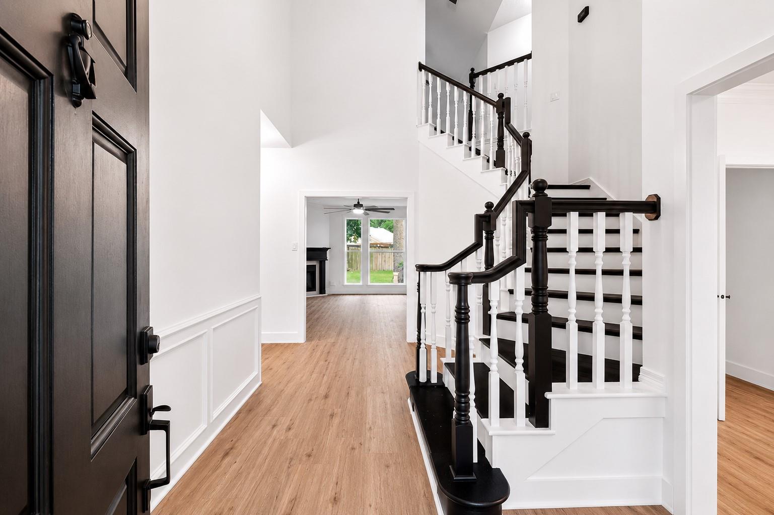 523 Rampart Lane