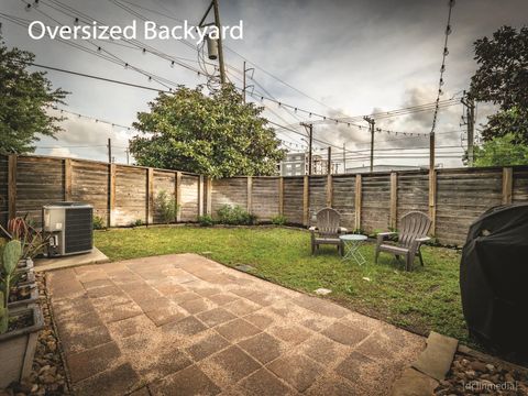 Townhouse For Sale - 1258 Sampson Street<br/> Houston, TX 77003