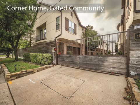 Townhouse For Sale - 1258 Sampson Street<br/> Houston, TX 77003