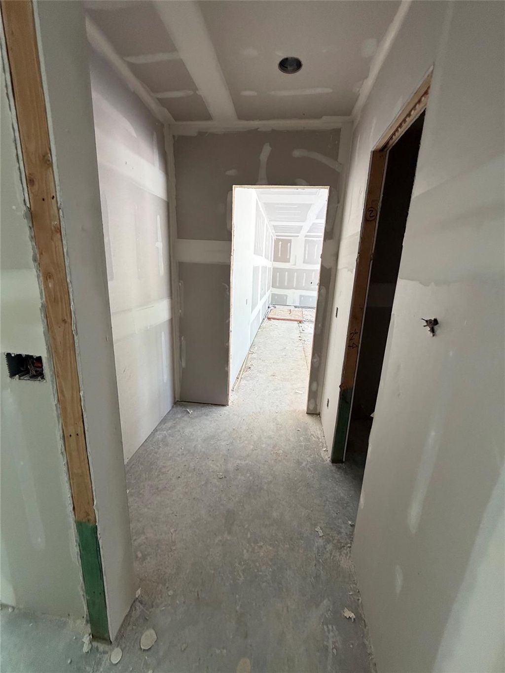 Photo of 114 Magnolia Bend Bnd, Roman Forest, TX 77357 (MLS # 70647413)