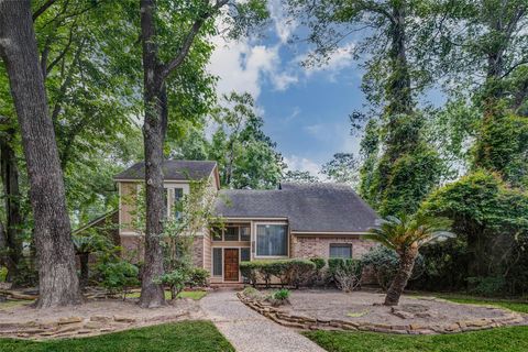 Photo of 3414 Maple Park Drive, Houston, TX 77339 (MLS # 80721221)