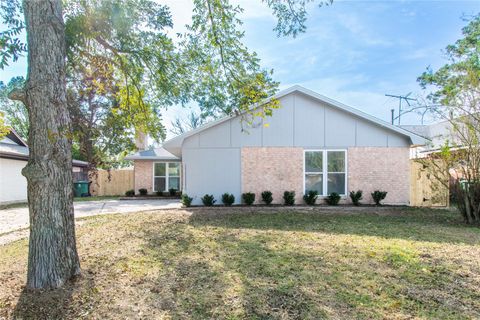 Photo of 10906 Green Arbor Drive, Houston, TX 77089 (MLS # 62239576)