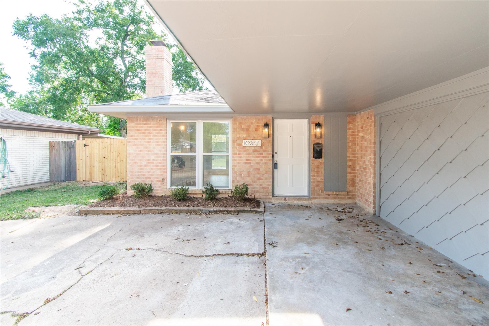 10906 Green Arbor Drive