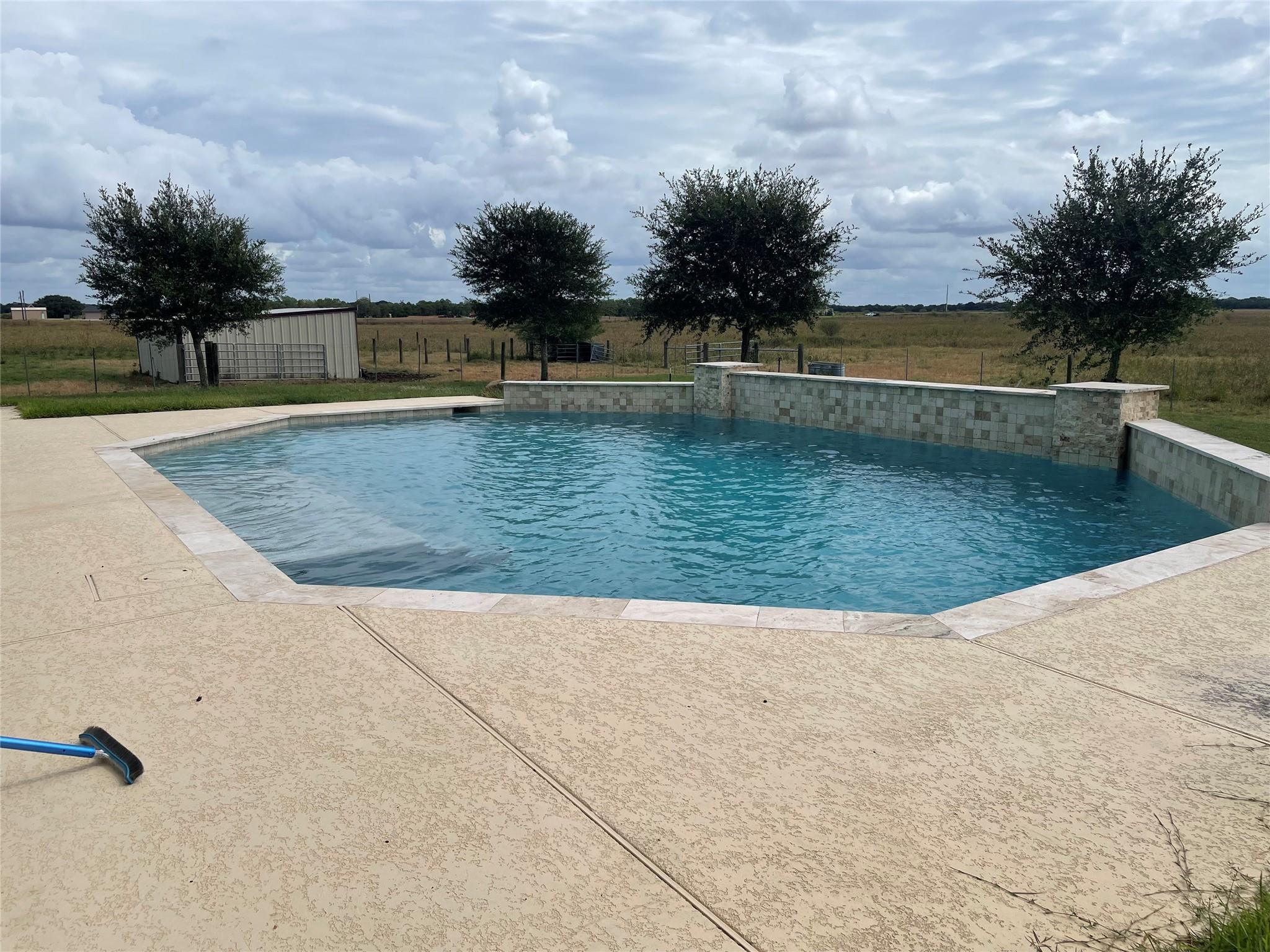 357 Mustang Ridge Rd Road