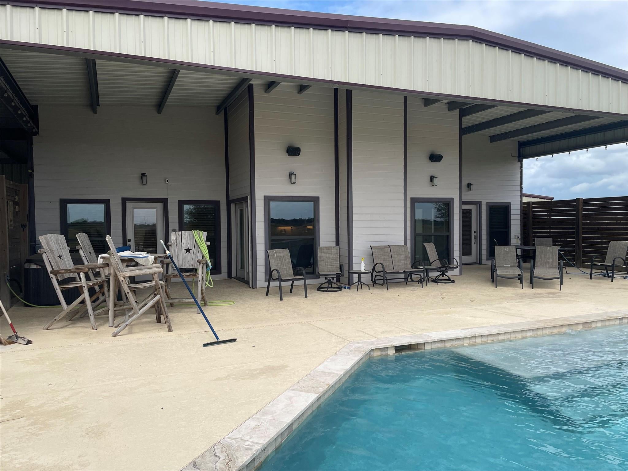 357 Mustang Ridge Rd Road
