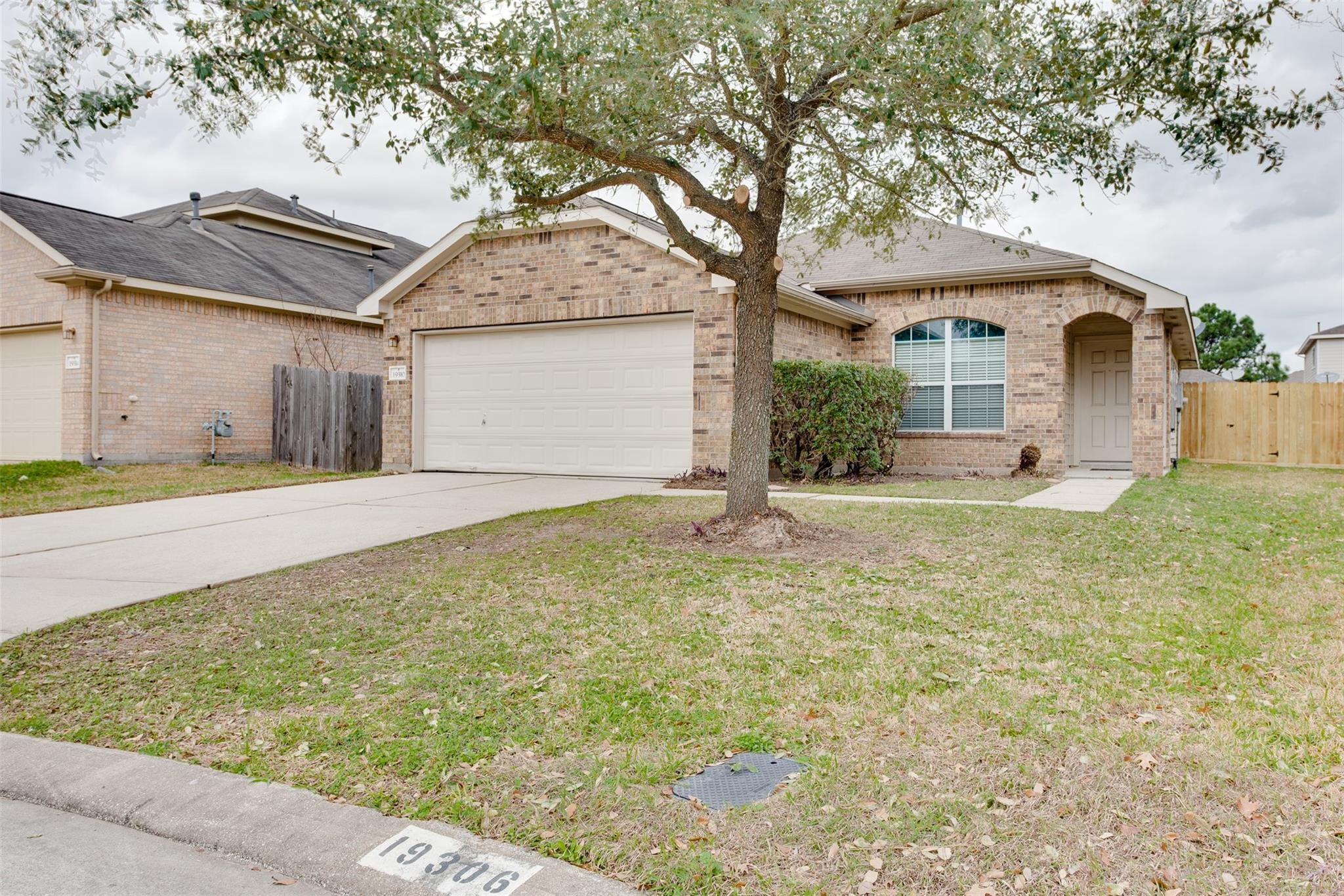 19310 Golden Cactus Lane