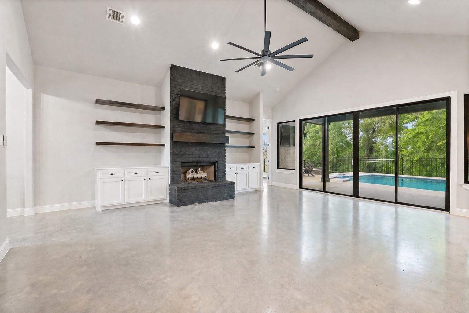 19178 Grandview Point