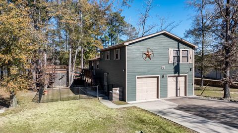 Photo of 97 Greenway Drive, Trinity, TX 75862 (MLS # 45975538)