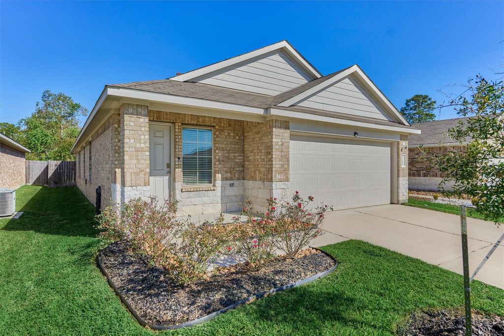 Photo of 22630 Winter Maple Trail, Spring, TX 77373 (MLS # 83035824)