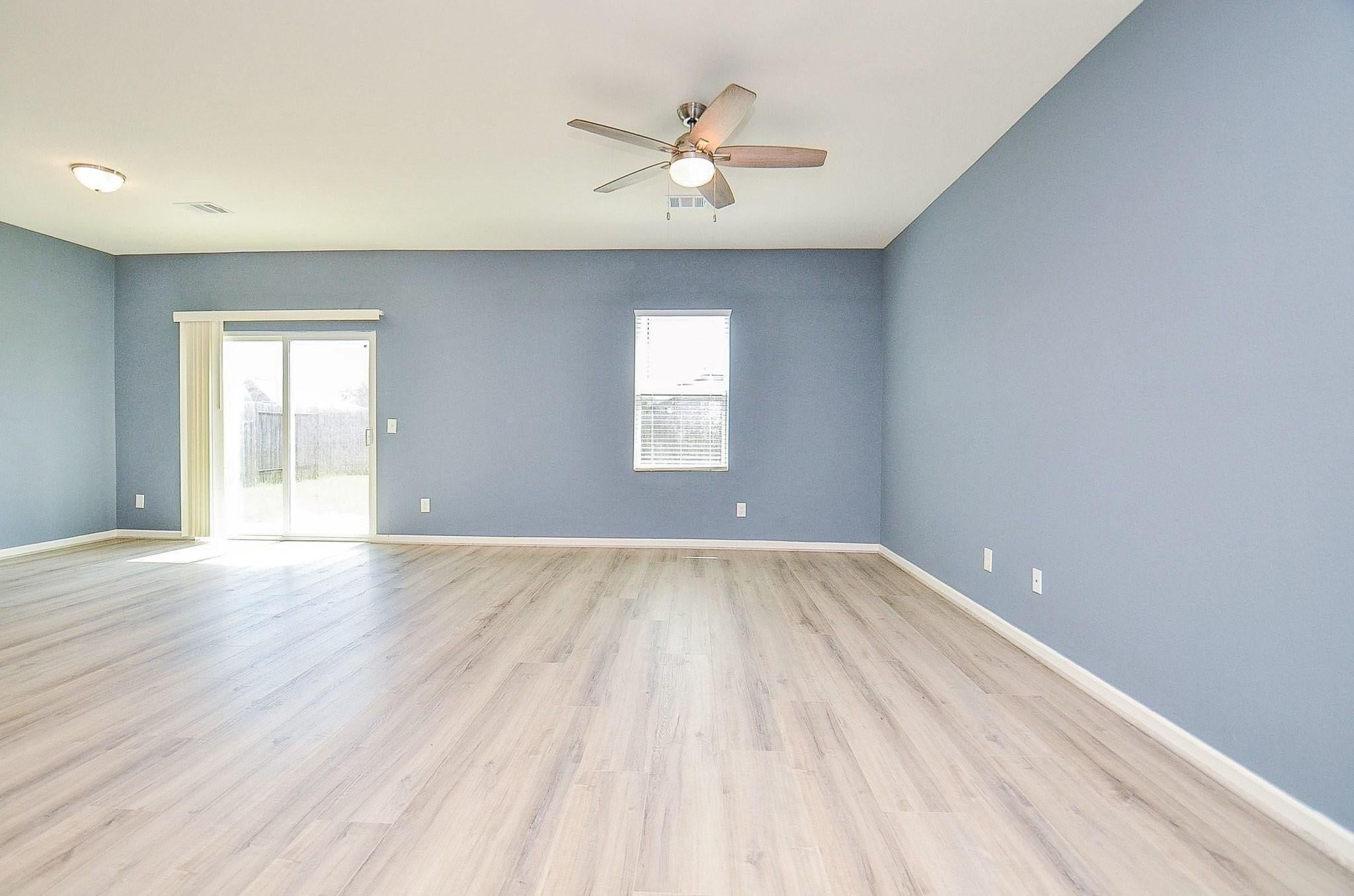 5015 Highland Springs Drive