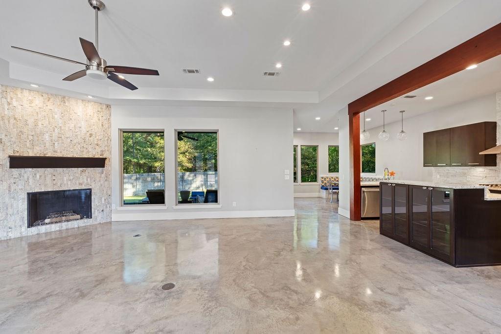 210 Mission Hills Drive